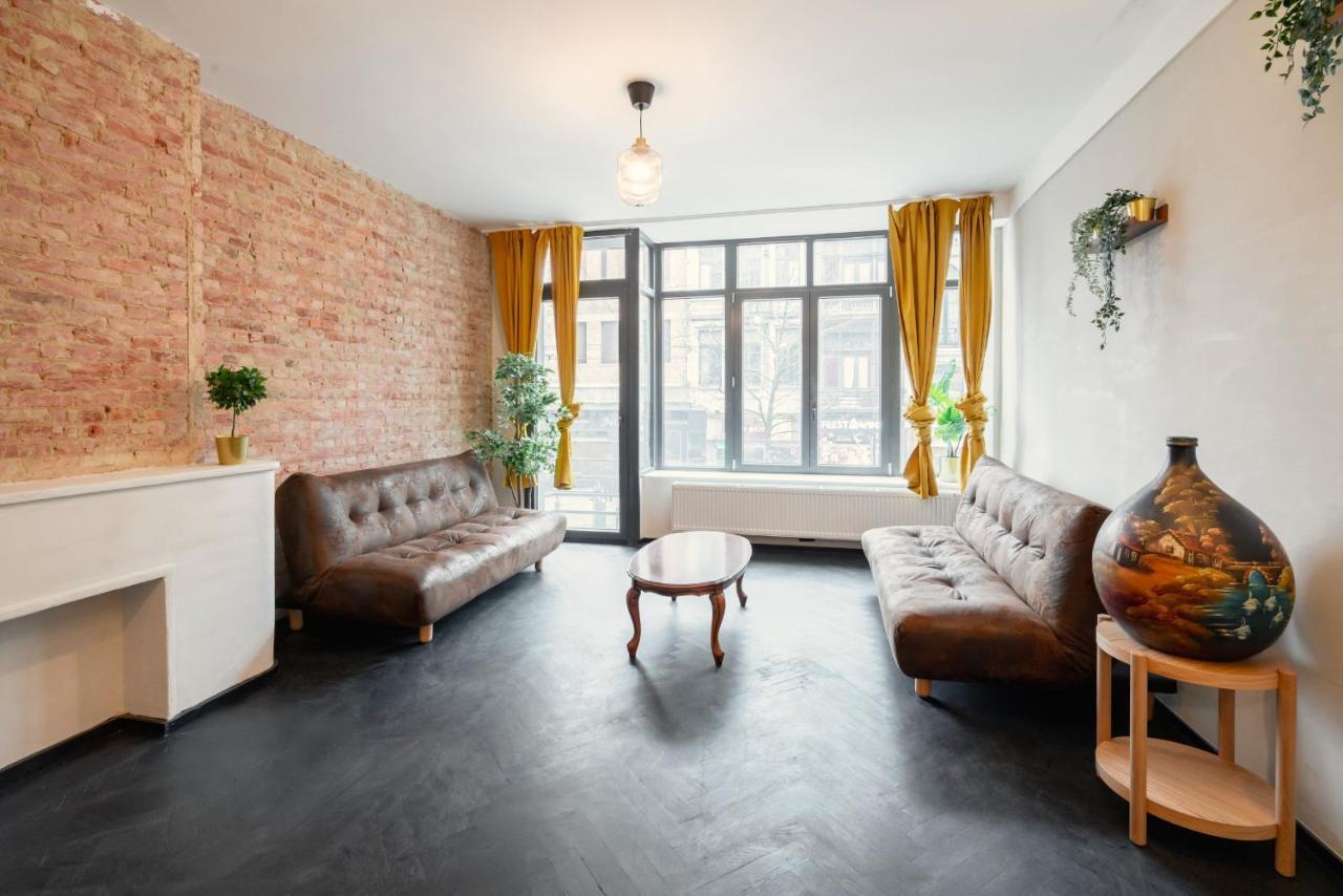 Two-Bedroom Apartments In The Heart Of Antwerpen Exteriör bild