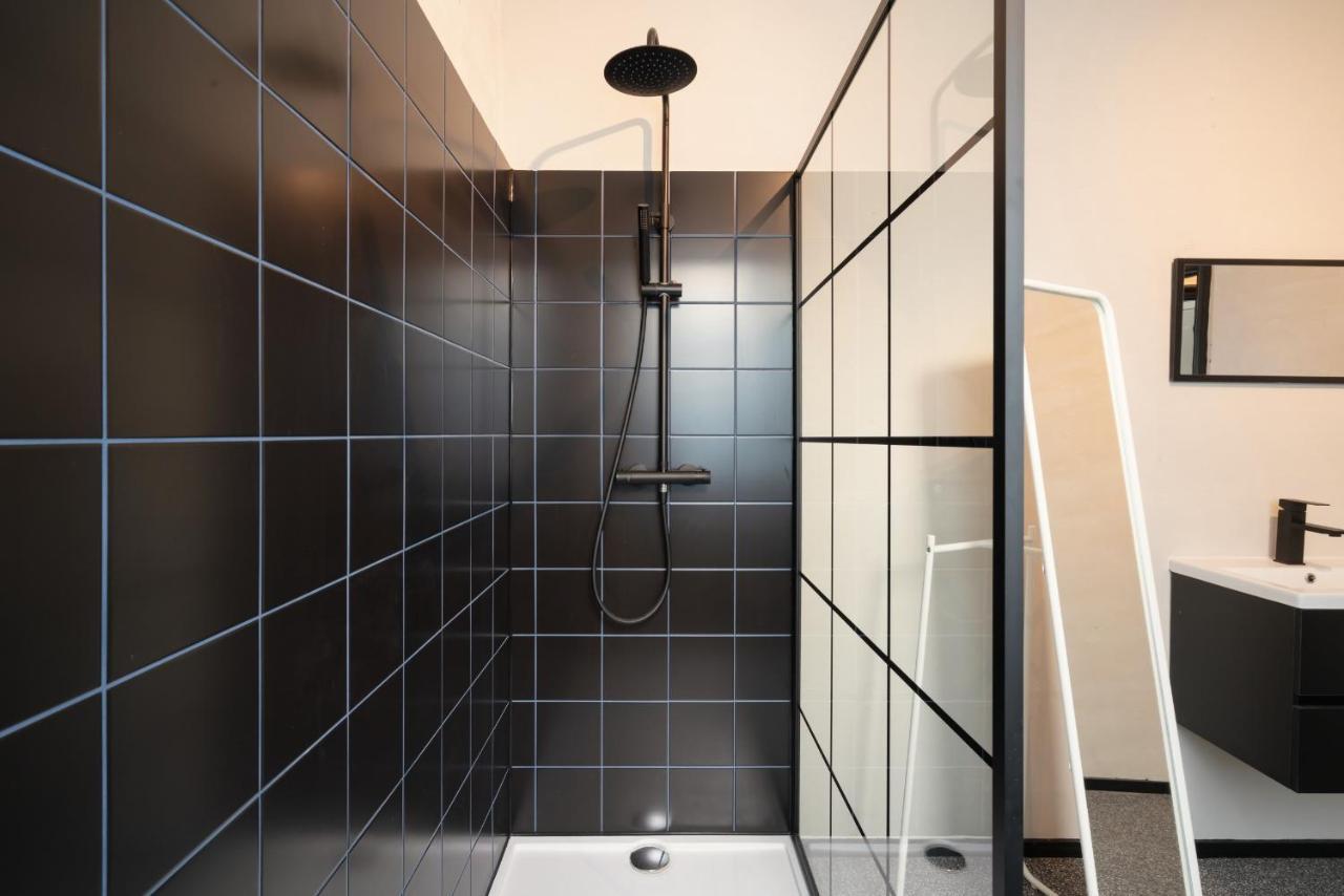 Two-Bedroom Apartments In The Heart Of Antwerpen Exteriör bild