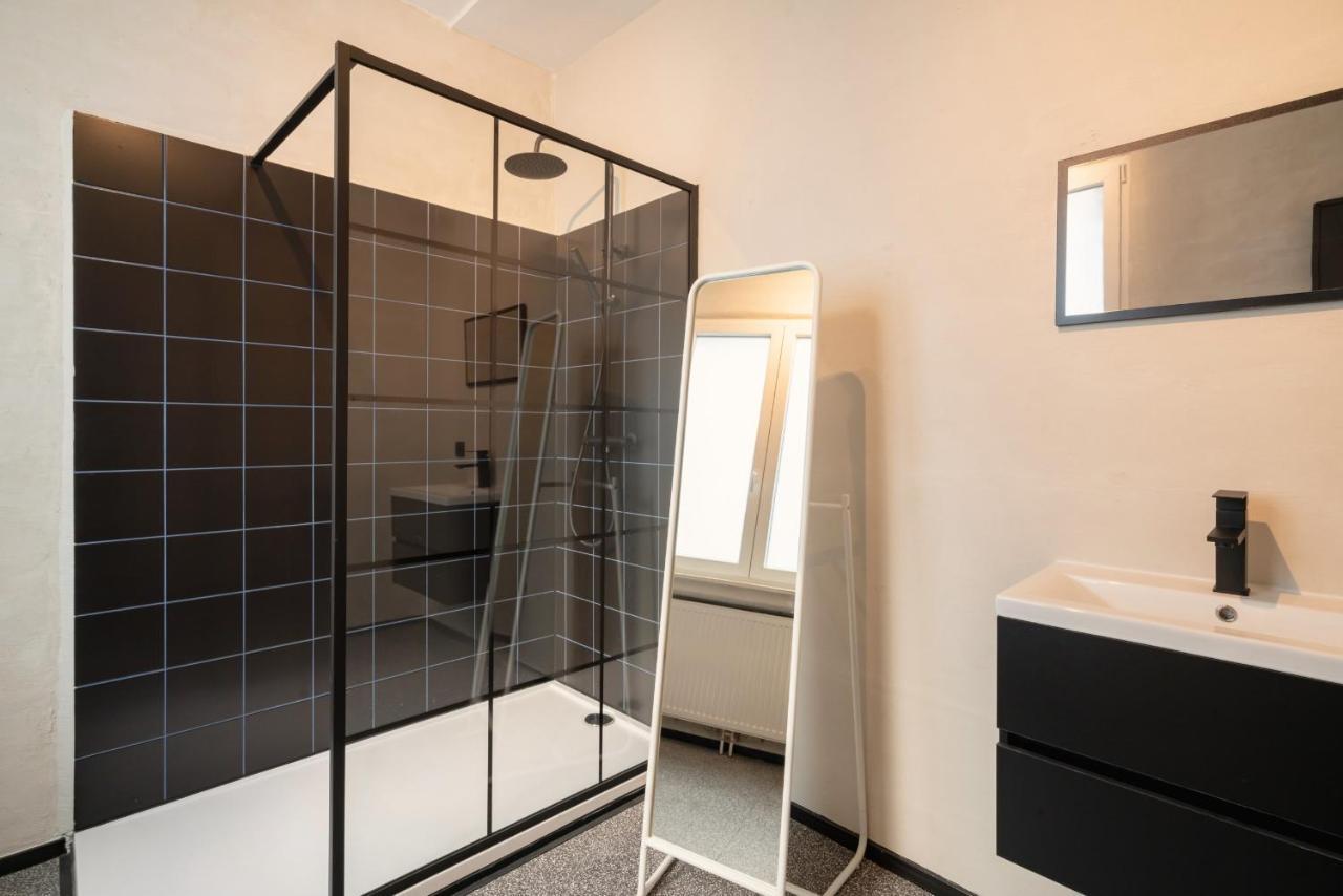 Two-Bedroom Apartments In The Heart Of Antwerpen Exteriör bild