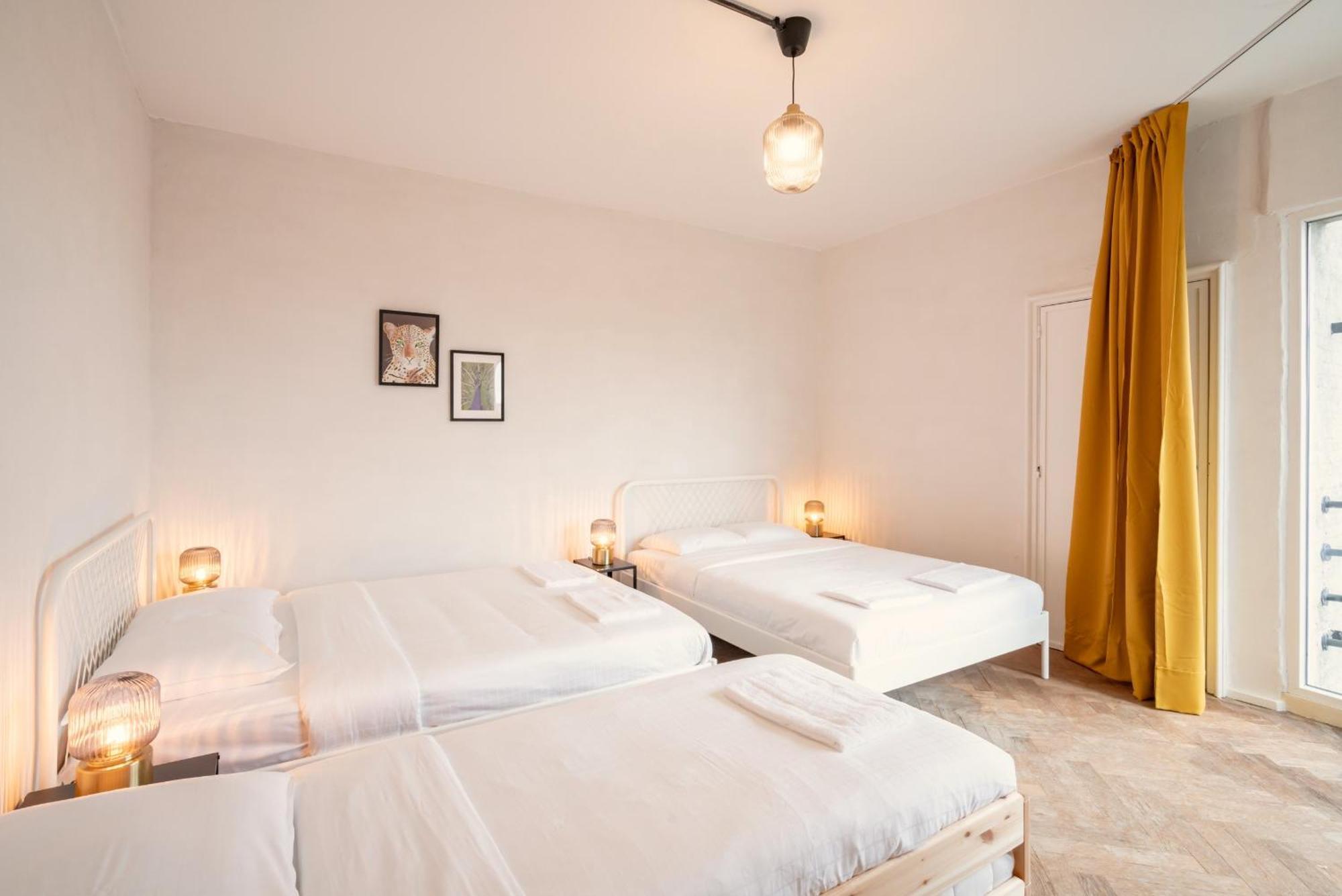Two-Bedroom Apartments In The Heart Of Antwerpen Exteriör bild