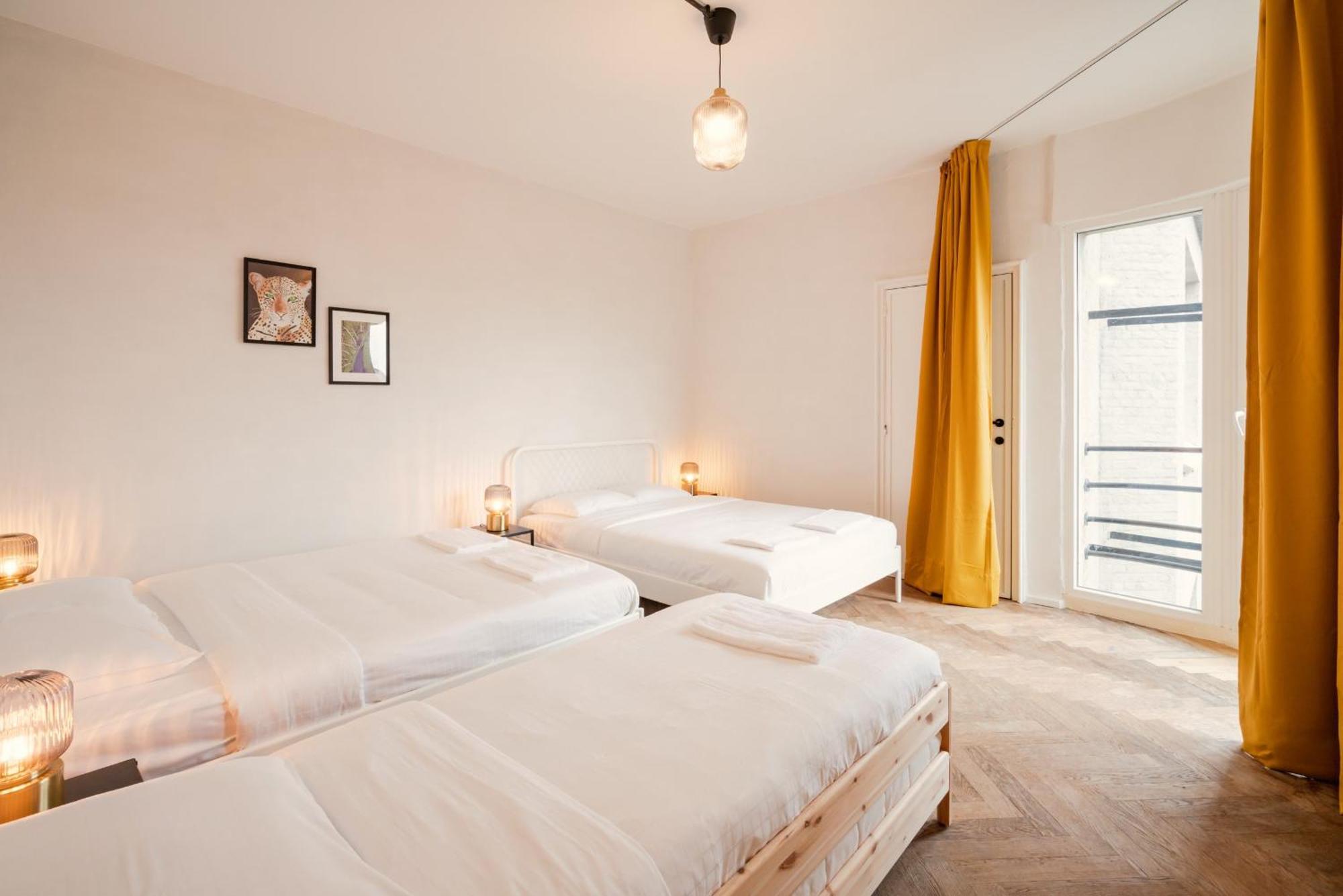 Two-Bedroom Apartments In The Heart Of Antwerpen Exteriör bild